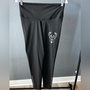 Milwaukee Bucks Women’s Black NBA Ultra Game Leggings